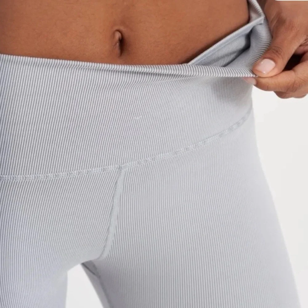 NEW Vuori Lux Rib Studio Legging - Picture 4 of 11